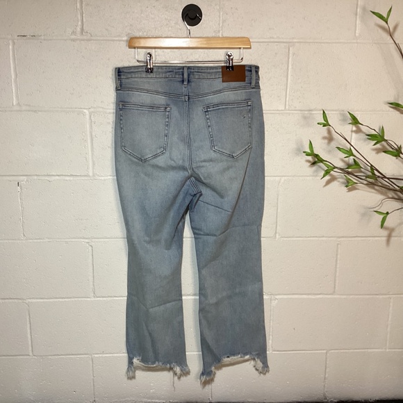 Hidden Los Angelos Women’s Jeans | High Rise | Distressed Hem | Cute! - Picture 3 of 3